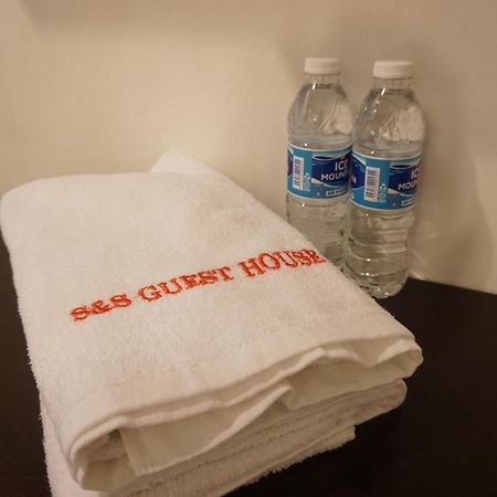 S & S Guest House Kuantan Kültér fotó